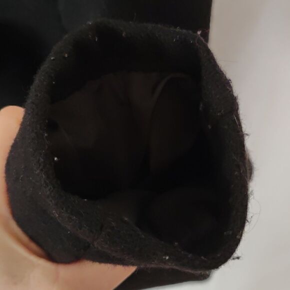 True
American Pineapple Clothing Company Large Black Wool Coat - Picture 13 of 14